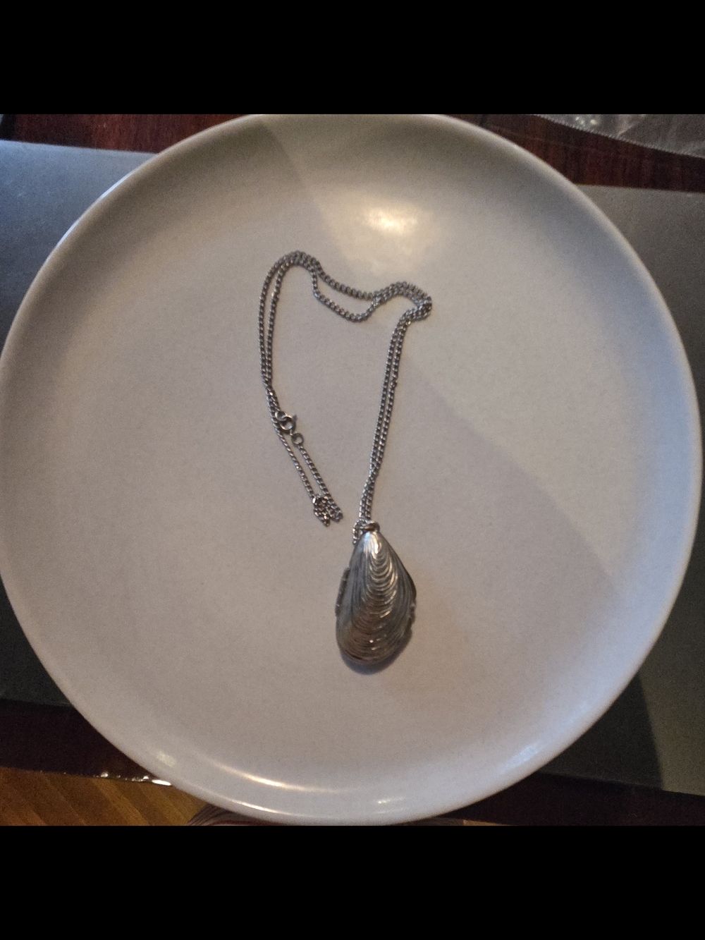 Estee Lauder Aliage Fragrance Shell Necklace